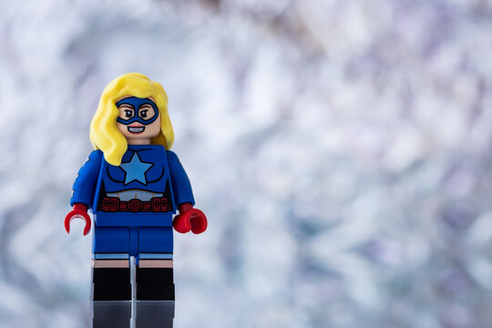 Lippstadt - Deutschlandt 15.11.2020 Lego Minifigur Captain Marvel