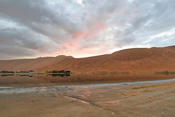 Sumu Jaran Lakebed-Badain Jaran Desert Temple- sand megadunes. Inner Mongolia-China-1118