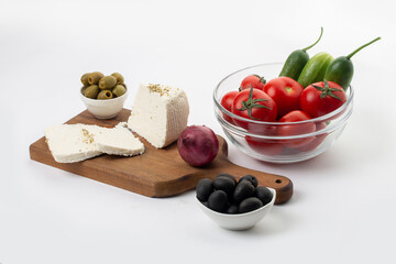 Fresh vegetables and white cheese