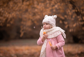  Girl, garden, pink coat, soap bubble blower