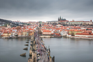 Obraz premium Charles Bridge on Vltava river in Prague, Czech Republic