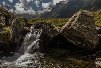 Obraz premium mountain river in the mountains