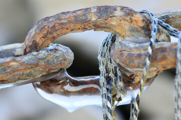 Vereiste Kette / Icy Chain 5