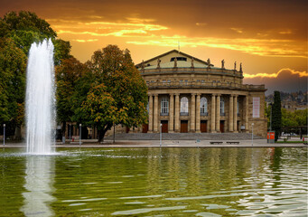 Fototapeta premium Stuttgart Staatstheater am Oberen Eckensee im Schlossgarten