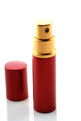 Obraz premium Perfume on white background - close-up