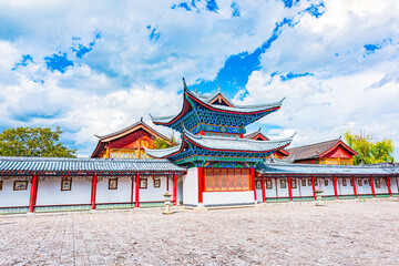 Mufu under the sun in Dayan Ancient Town, Lijiang, Yunnan, China