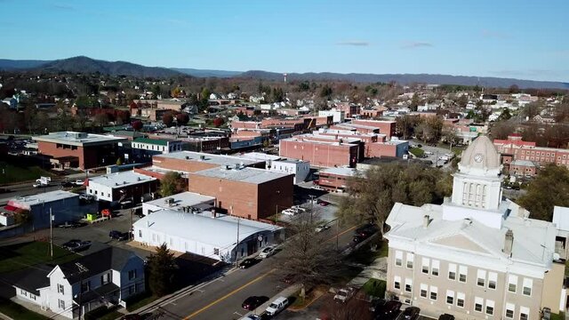 Aerial Pull over Wythe County Courthouse in Wytheville Virginia, Wytheville Va in 4k