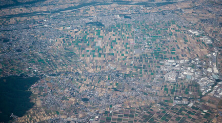 不規則なチェック柄の田畑