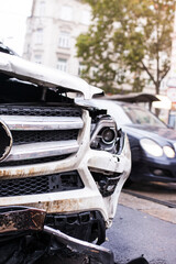 Car had a traffic accident in the city area.
Burned out car. Ausgebranntes Auto. Auto hatte...