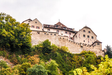 Fototapeta na wymiar view of the castle of the castle
