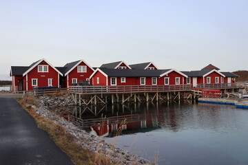 Fototapeta na wymiar houses on the shore of the river