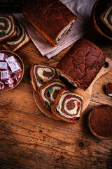 Swirl brioche with cocoa