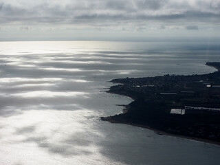 Obraz premium vue aérienne de la côte de l'île de Noirmoutier en France