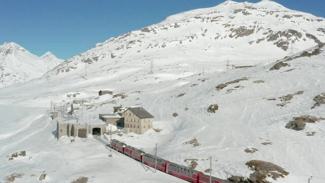 Bernina Express Schweiz Graub&uuml;nden im Winter