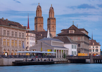 Fototapeta premium Zurich. Old city embankment and medieval houses at dawn.