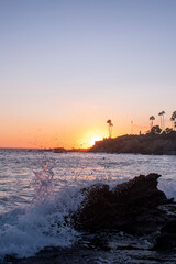 Obraz premium sunset over the sea and cliffs