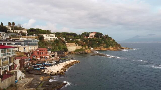 Napoli, piccolo porto di Marechiaro a Posillipo con la famosa finestrella