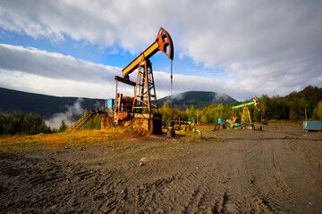 Obraz premium Oil and gas production in autumn.