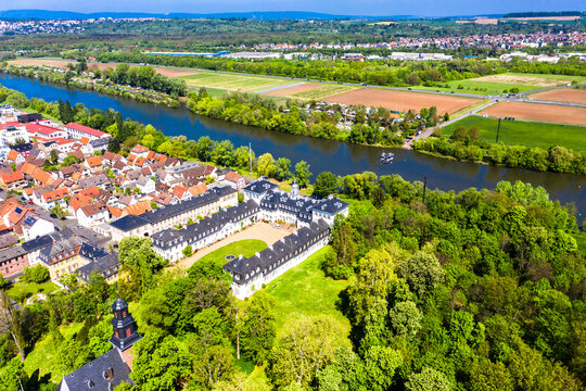 Germany, Hesse, Offenbach am Main, Helicopter view of Rumpenheim Castle in summer