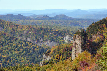 Fototapeta premium パノラマ台から見た層雲峡の紅葉（北海道・層雲峡） 