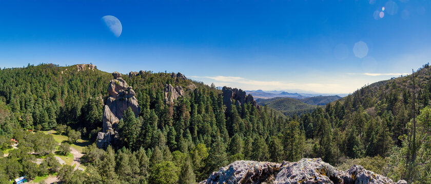 Panoramic shot of Penas Cargadas Hidalgo Mexico - El Chico National Park