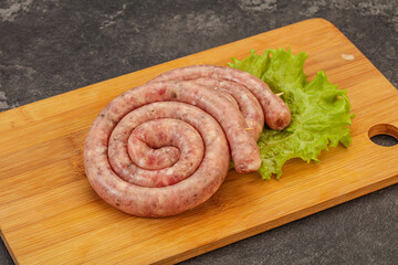 Raw sausage ring for grill