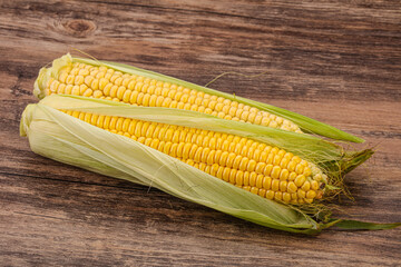 Vegan cuisine - Ripe sweet corn