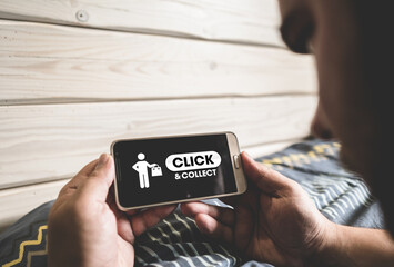 Click and collect - homme faisant un achat en ligne sur son téléphone portable pour retirer en...