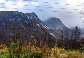 Masyw górski Kviturfjellet, w chrabstwie Nordland w Norwegii