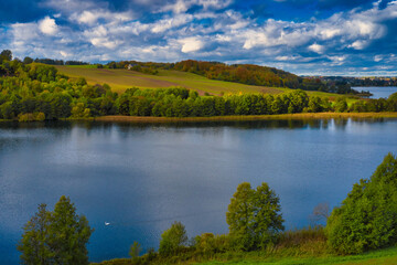 Fototapeta na wymiar jezioro Brodno Małe
