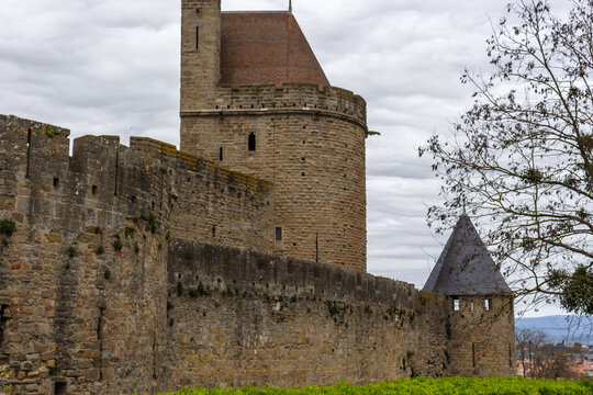 Volutengiebel Bilder Durchsuchen 310 Archivfotos, und