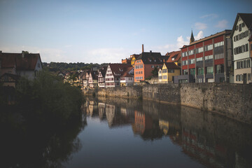 Obraz premium A German old town name Schwäbisch Hall with wonderful half-timbered houses and the typical charm of a small suburb in Germany 