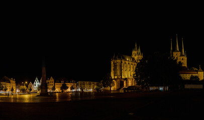 Obraz premium Erfurter Dom in der Nacht 