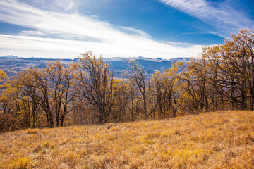 Fototapeta premium Górski dzień jesień, Kaukaz