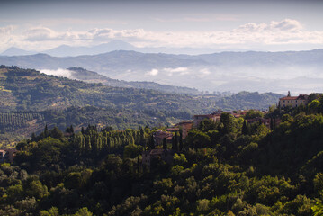 Fototapeta na wymiar Landscape from the hill of Perugia in the early morning