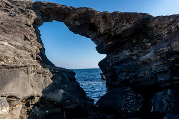城ヶ島　馬の背洞門　奇岩