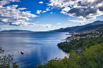 Fototapeta na wymiar Küste von Opatija in Kroatien
