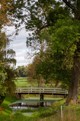 Brücke in beeindruckender Landschaft in Mecklenburg Vorpommern