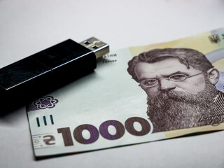 1000 hryvnia banknote and usb flash drive. Volodymyr Vernadskyi 1863-1945, historian, philosopher, naturalist and scientist