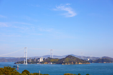 海にかかる橋