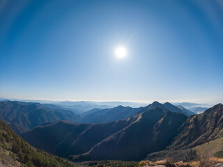 石鎚山山頂から二の森(南西方向)を撮影