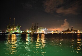 Fototapeta premium city harbor at night