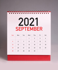 Simple desk calendar 2021 - September