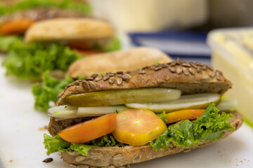 Production of sandwiches
