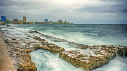 View of the Havana boardwalk and moving waves - 393792658