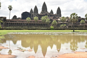 Fototapeta na wymiar Monumenti d'Asia - Angkor Wat