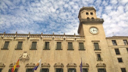 Rathaus, Alicante, Spanien, blauer Himmel
