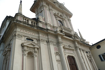 La chiesa parrocchiale di Sant'Andrea a Brunate, in provincia di Como, Lombardia, Italia.