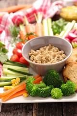 dipping sauce and fresh vegetables