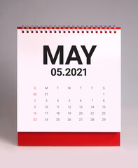 Simple desk calendar 2021 - May